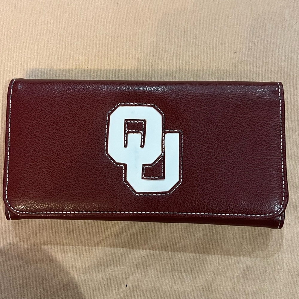 OU Women's Maroon Oklahoma Sooners Bi Fold Wallet With Checkbook Sleeve